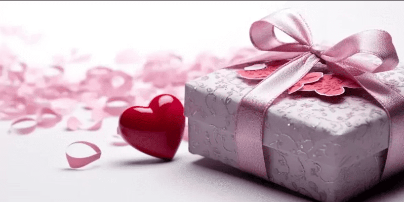 Sustainable Love: A Case Study of Eco-Friendly Valentine's Day Gifting